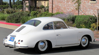 Illustration for article titled 1955 Porsche 356 Bent Window Continental Is Simply Beautiful